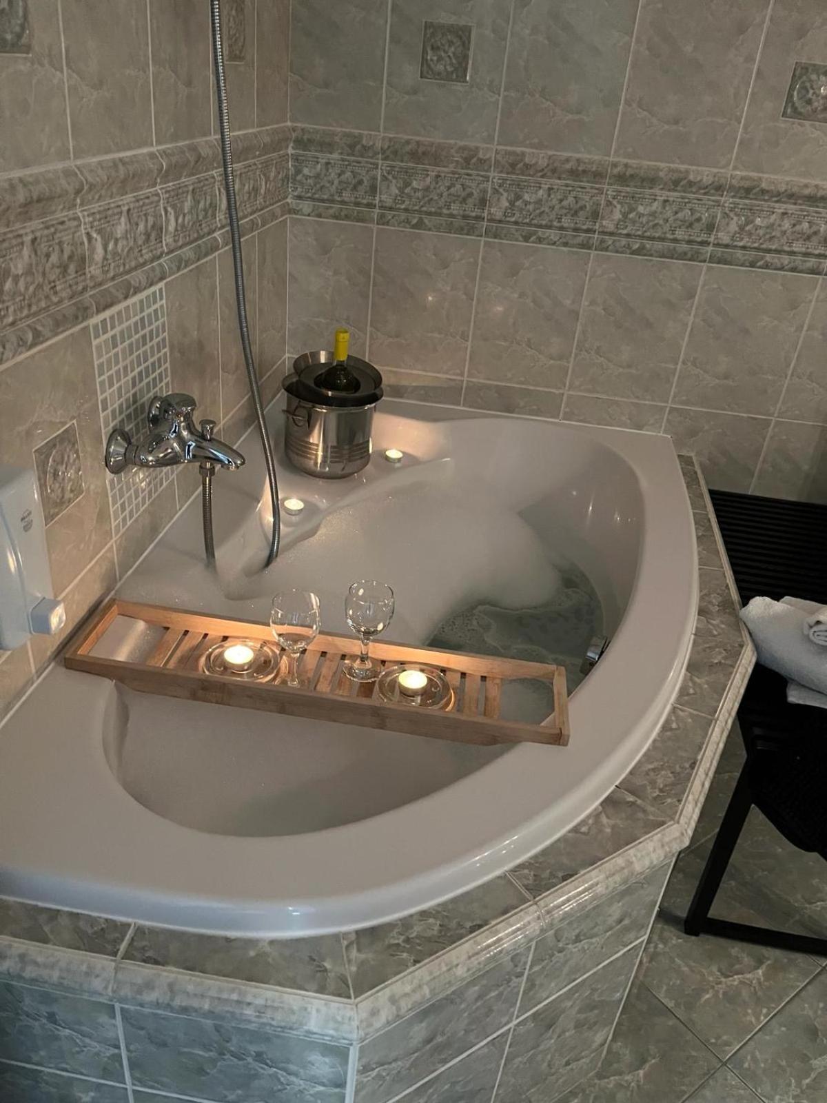 Apartments Renesance Bojnice Ngoại thất bức ảnh